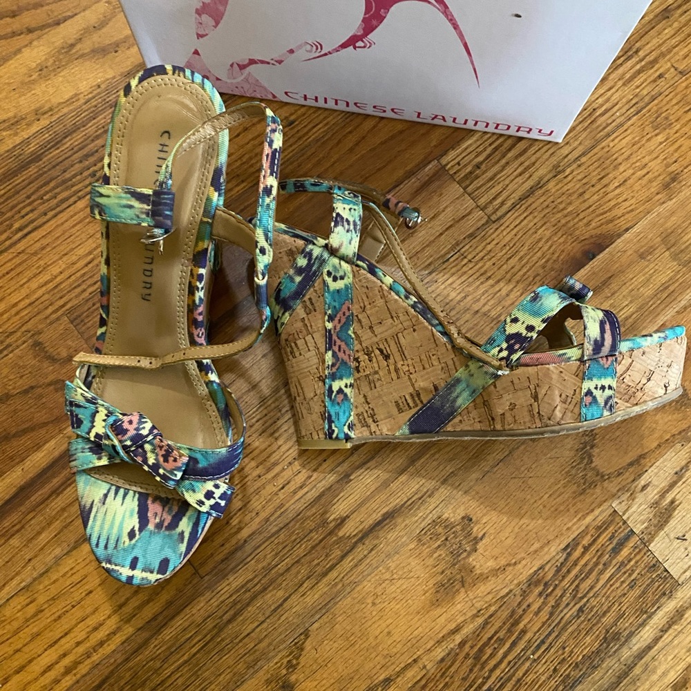 Chinese Laundry Teal Multi Color 4” Wedge Sandal